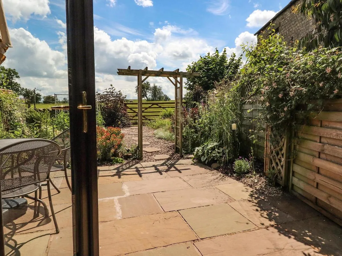 Sandholme Cottage Скиптон